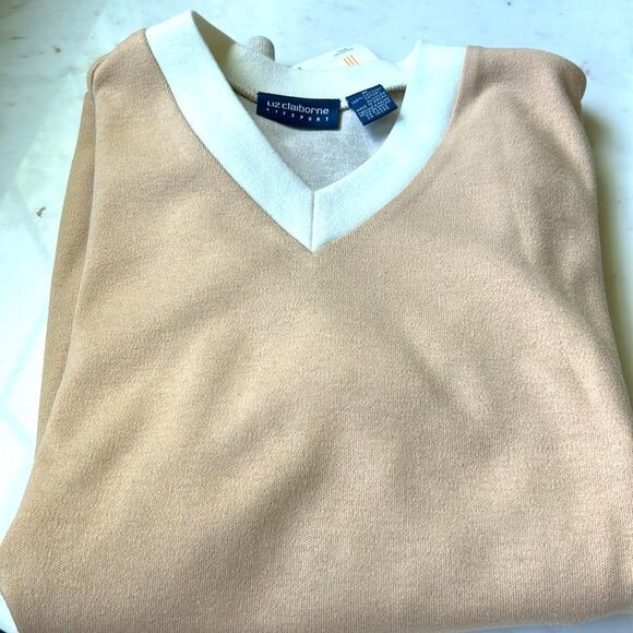 New Vintage Liz Claiborne dreamy knit Tan Cream V-Neck Sweater medium - Picture 2 of 5